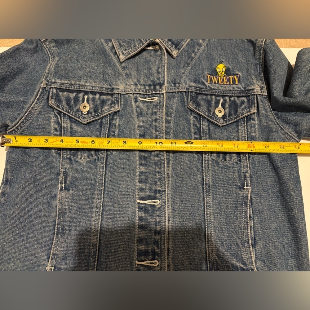 Vintage Looney Tunes Tweety Bird Denim Jacket size medium - Picture 8 of 9